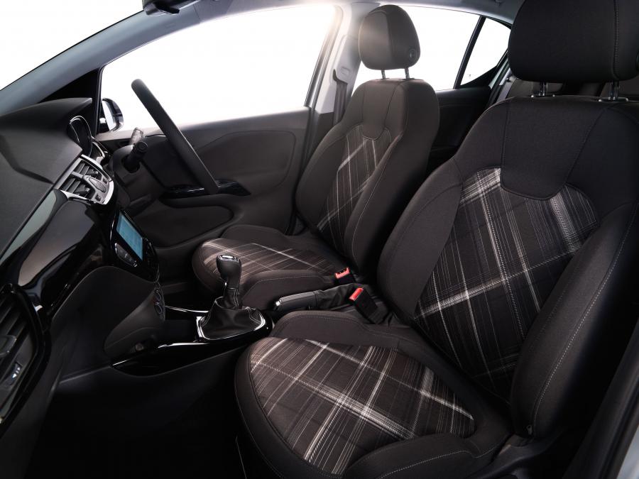  Opel Corsa Sport 2015 года  (фото 13 из 20)